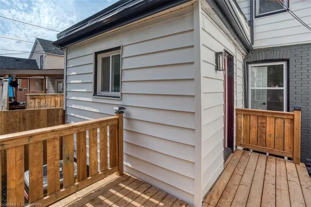 Additional image 33 of 104 Edgemont St