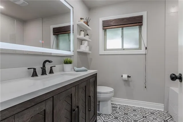 Additional image 24 of 766 SHADELAND Ave