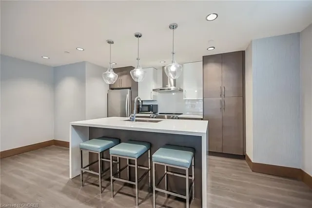 Additional image 31 of 16 Markle Cres Unit 303