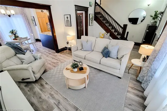 Additional image 7 of 67 Tragina Ave