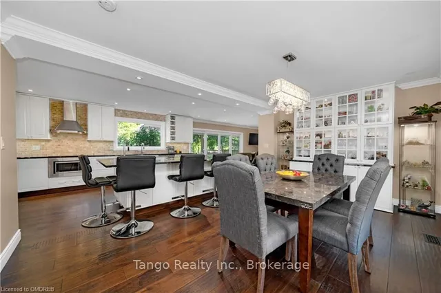 Additional image 9 of 6739 FIFTH Line