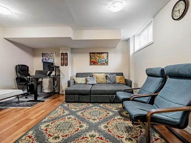 Additional image 31 of 1123 Houston Dr