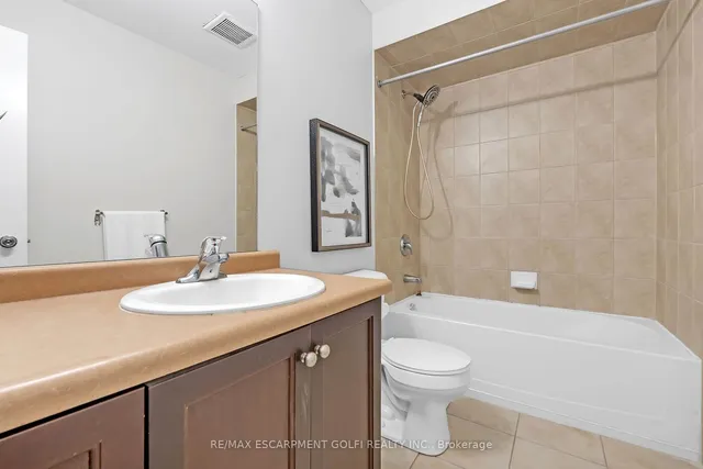 Additional image 31 of 151 Green Rd Unit 12