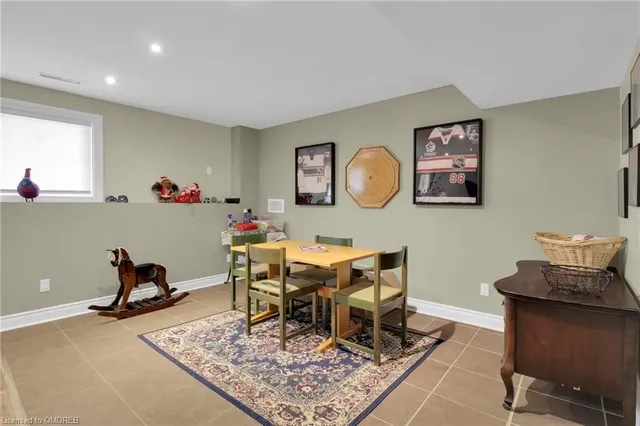 Additional image 31 of 11044 1st Line