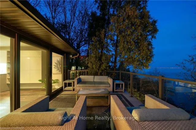 Additional image 12 of 868 DANFORTH Pl