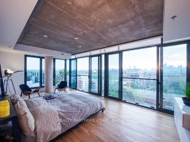 Additional image 17 of 8 Dovercourt Rd Unit 910