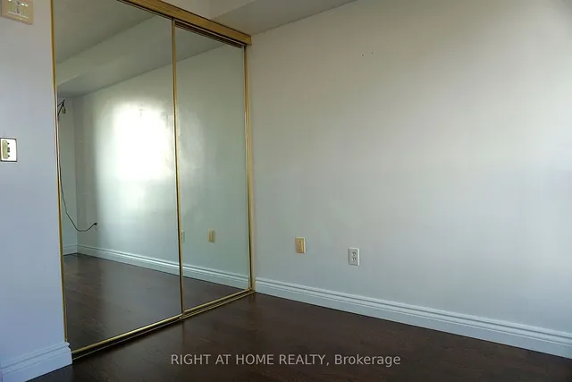 Additional image 20 of 7 Concorde Pl Unit 2110