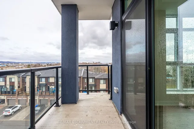 Additional image 7 of 600 North Service Rd Unit 508