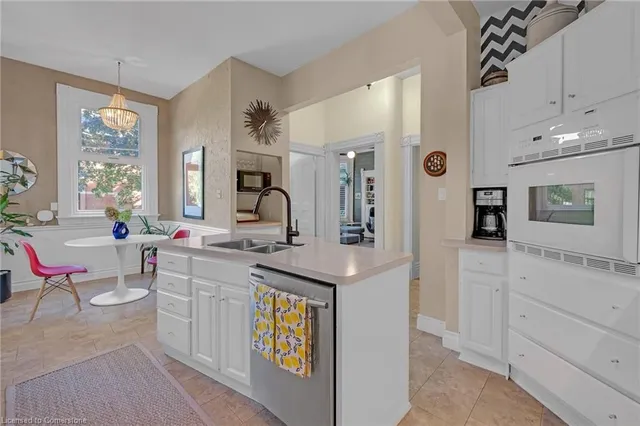 Additional image 19 of 114 Aberdeen Ave