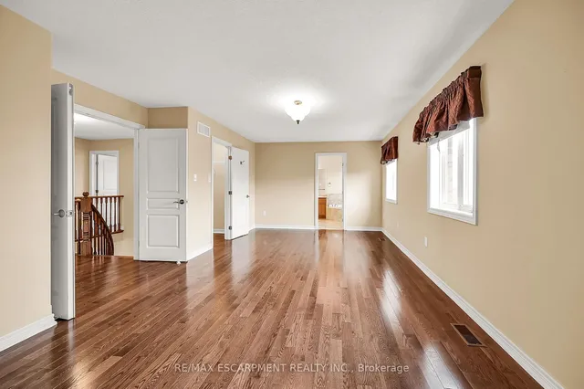 Additional image 19 of 61 Waterford Cres