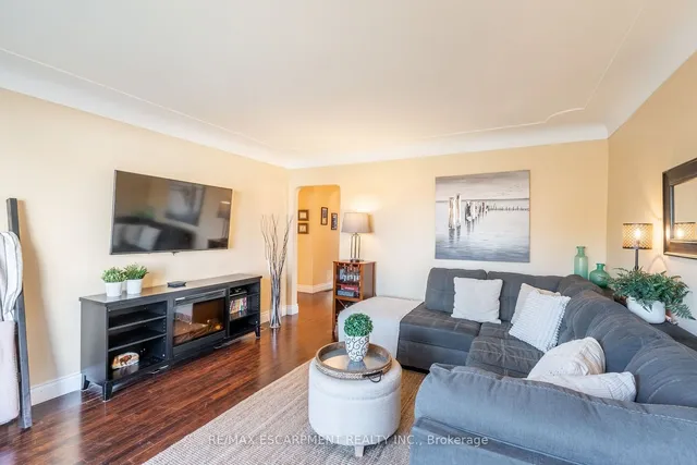 Additional image 10 of 702 SEVENTH Ave