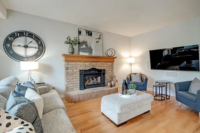 Additional image 15 of 2129 WINDING Way