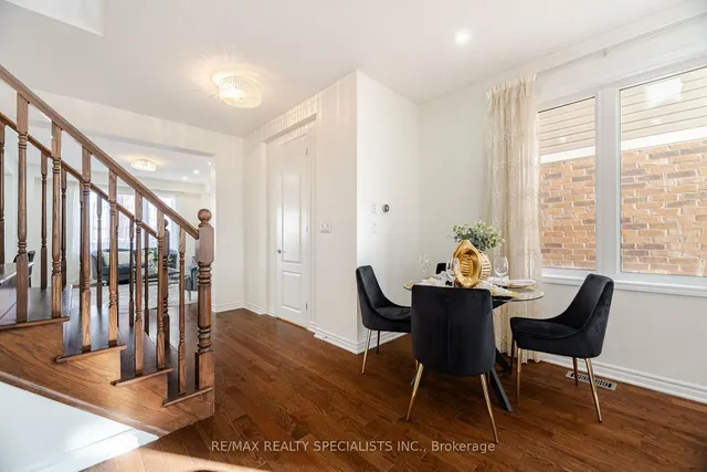 Additional image 6 of 369 Snoek Pt