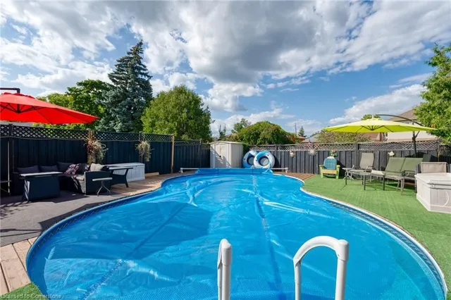 Additional image 19 of 53 Anna Capri Dr