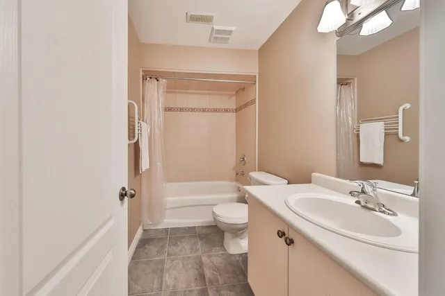 Additional image 35 of 289 PLAINS Rd Unit 24