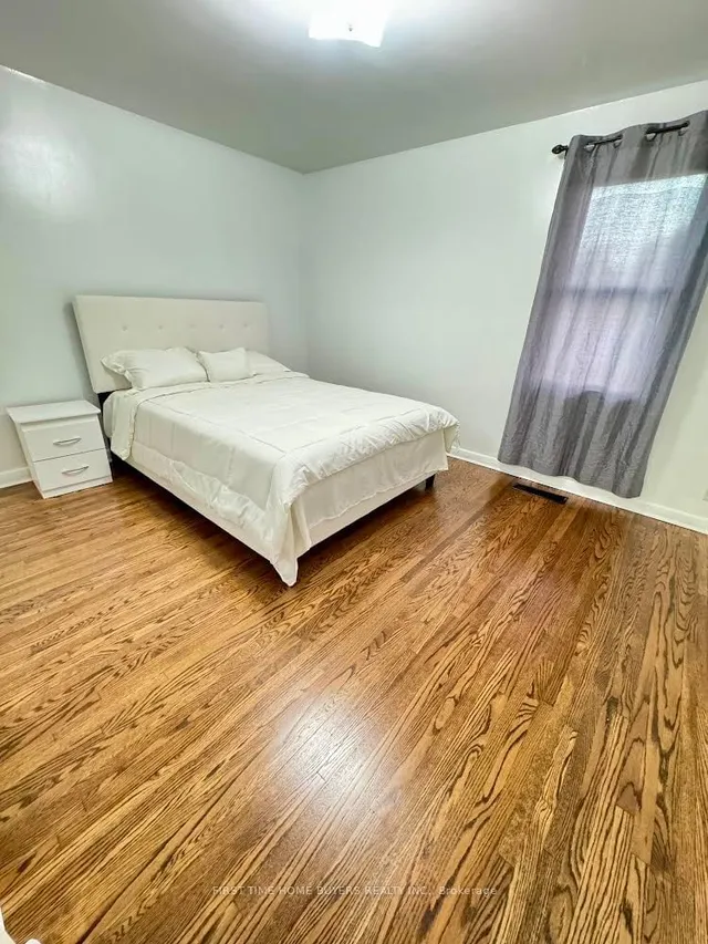 Additional image 11 of 942 Midland Ave