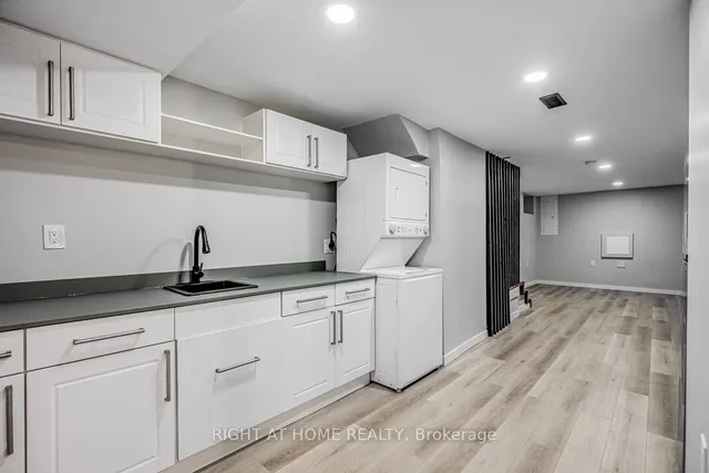 Additional image 24 of 35 Lorne Ave