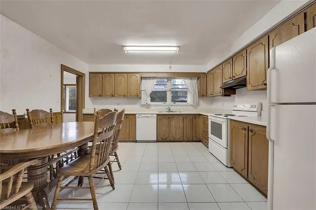 Additional image 6 of 25 Sunning Hill Ave