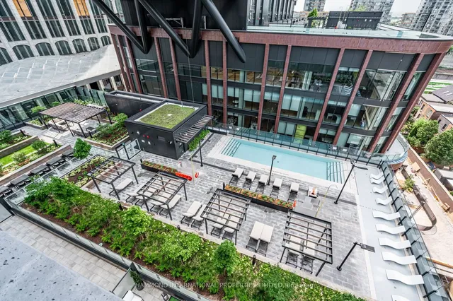 Additional image 33 of 455 Wellington St Unit 708