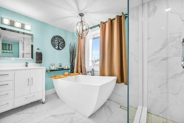 Additional image 16 of 2439 BARCLAY Rd