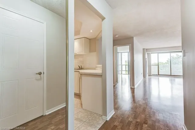 Additional image 10 of 5070 Pinedale Ave Unit 402