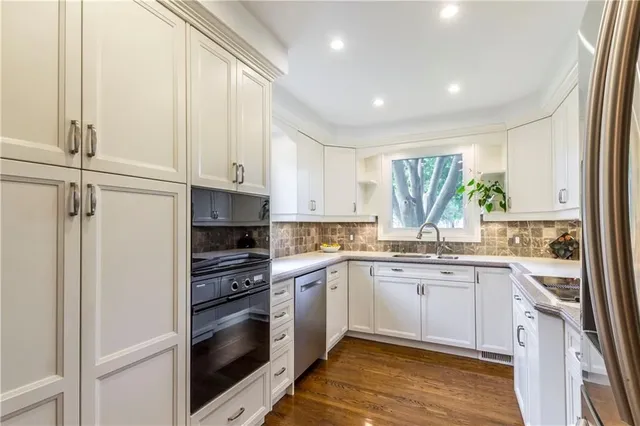 Additional image 16 of 1043 JOAN Dr