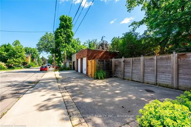 Additional image 37 of 24 Bruce St