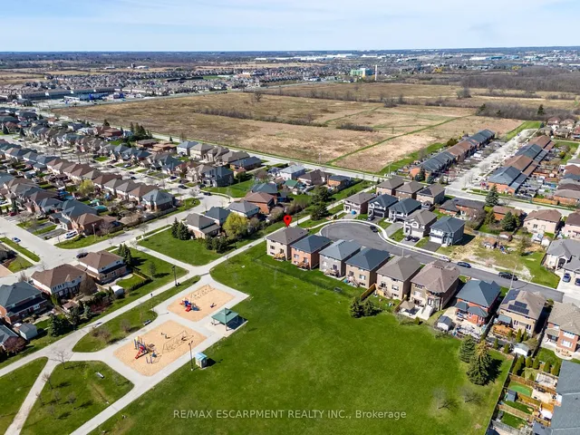 Additional image 32 of 34 Hampshire Pl