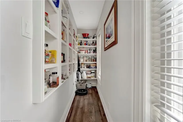 Additional image 11 of 3976 Powerline Rd