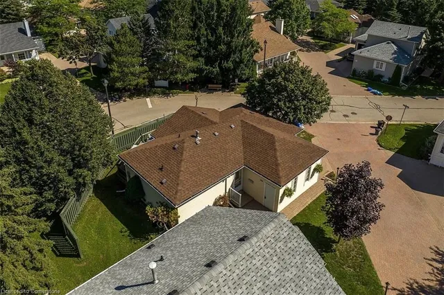 Additional image 27 of 376 Silverbirch Blvd