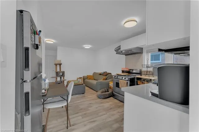 Additional image 23 of 479 Cochrane Rd Unit 477