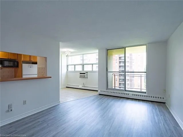 Additional image 17 of 1950 Main St Unit 701