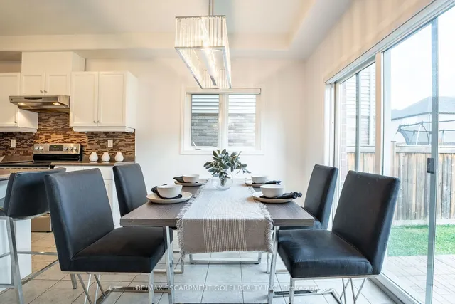 Additional image 10 of 71 Chamomile Dr