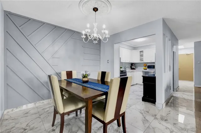 Additional image 19 of 975 Warwick Crt Unit 1107