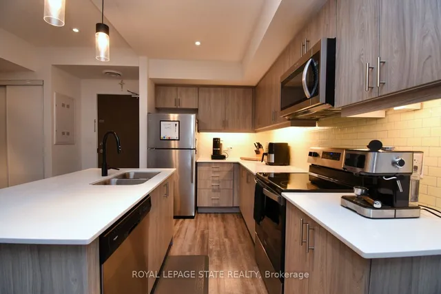 Additional image 18 of 16 Markle Cres Unit 315
