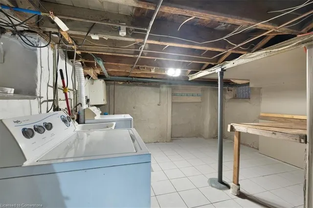 Additional image 30 of 13 Clinton St