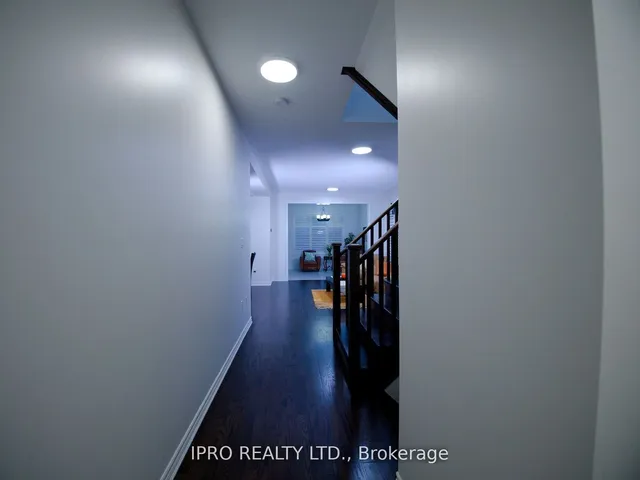 Additional image 17 of 954 Penson Cres