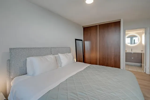 Additional image 23 of 700 DYNES Rd Unit 1003