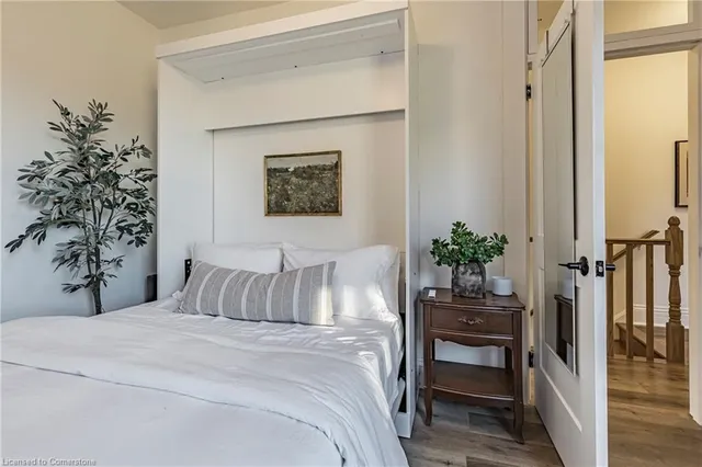 Additional image 27 of 185 1/2 Emerald St