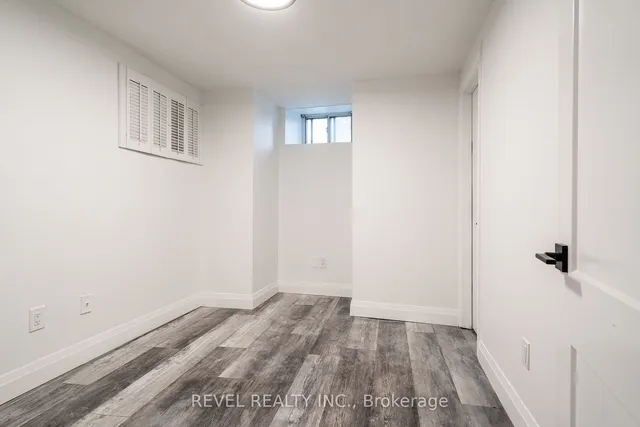 Additional image 22 of 27 Grove St