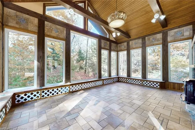 Additional image 19 of 1251 Britannia Rd