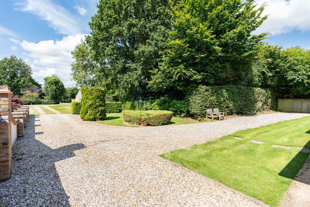 Additional image 16 of Orchard Road, Tewin