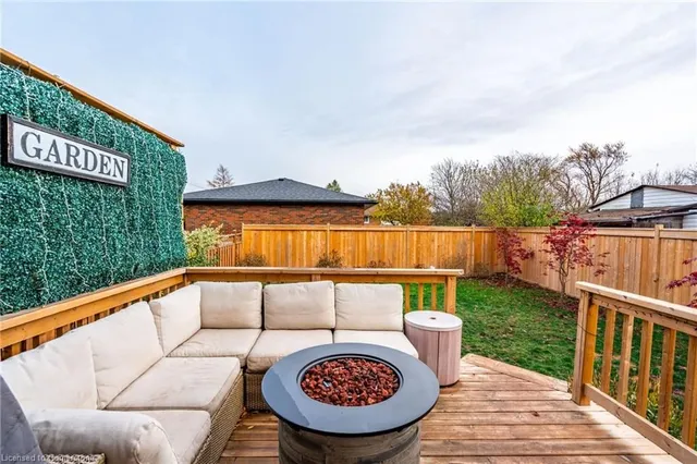 Additional image 28 of 18 Warwick Rd