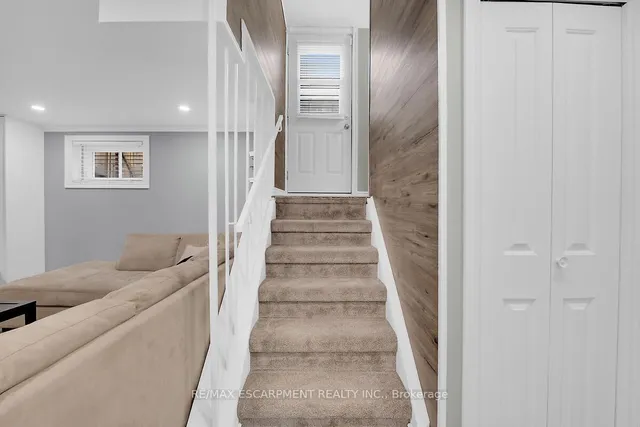 Additional image 22 of 124 EAST 43RD St