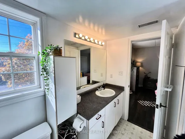 Additional image 9 of 4005 Kilmer Dr Unit 301