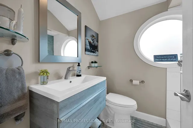 Additional image 17 of 80 Townsend Ave