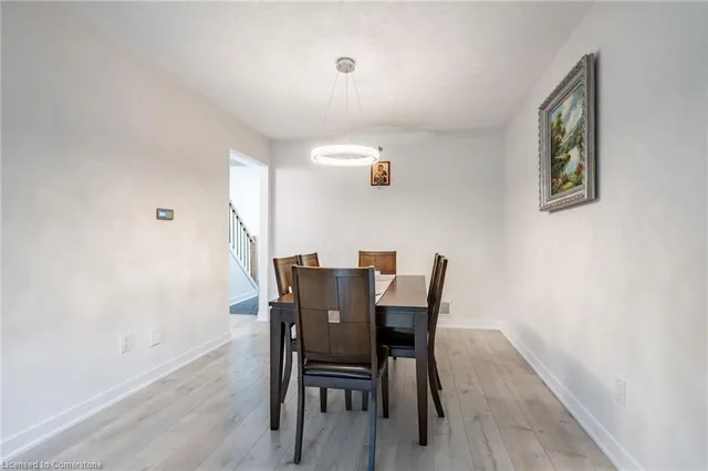 Additional image 23 of 384 Limeridge Rd Unit 11