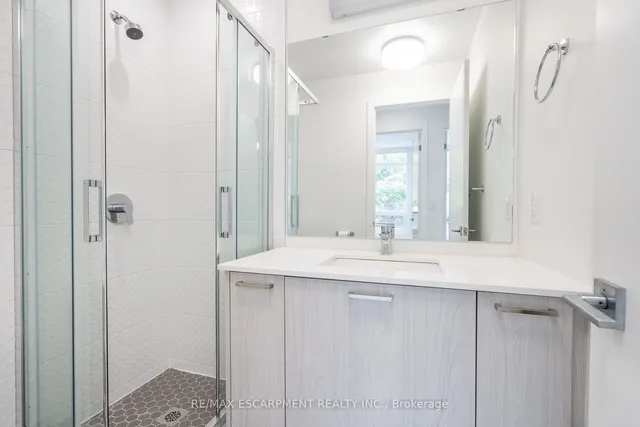 Additional image 25 of 467 Charlton Ave Unit 308