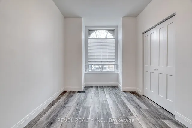 Additional image 32 of 27 Grove St