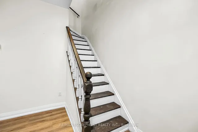 Additional image 17 of 346 Emerald St